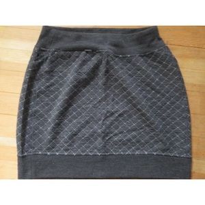 Icebreaker 100% merino wool short skirt small